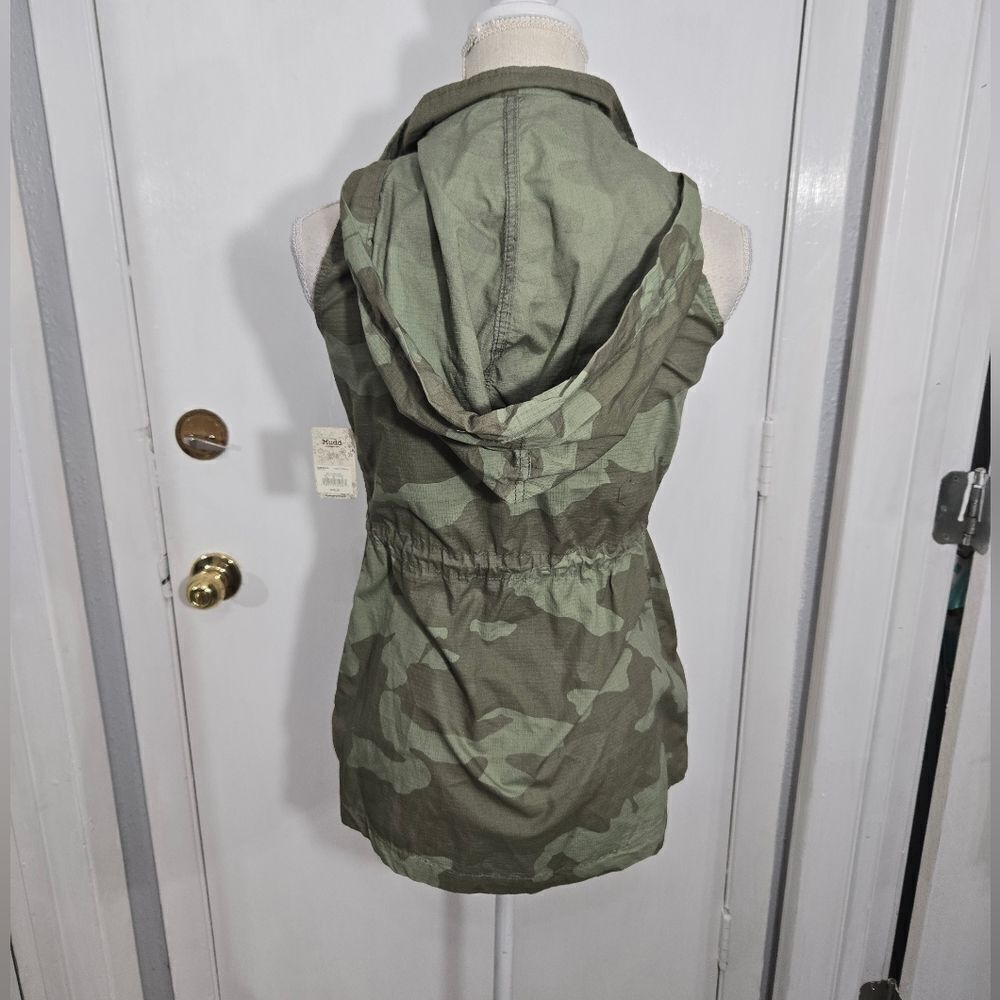 Junior's Mudd camo zip-up vest NWT - Picture 5 of 12